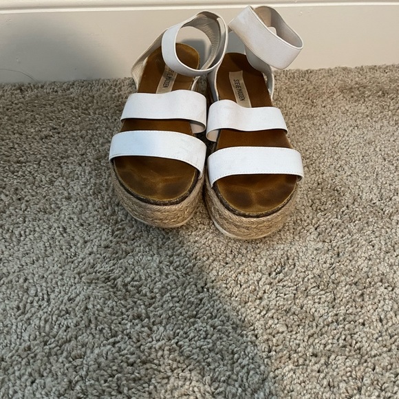 white womens sandals - Picture 2 of 3